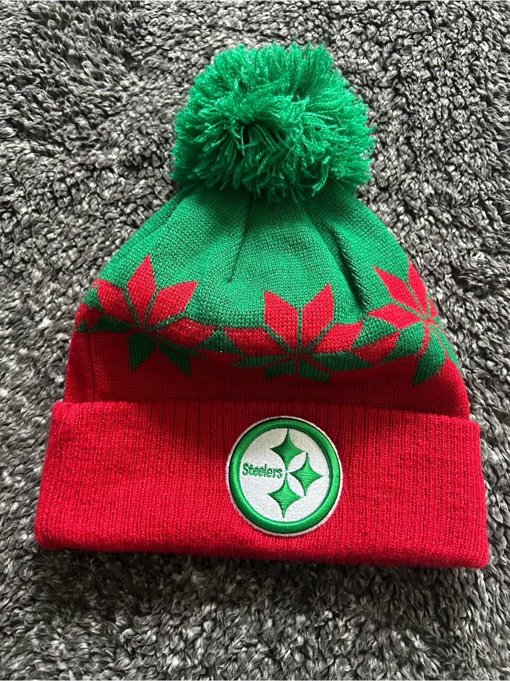 Pittsburgh Steelers Holiday Pom Beanie - Red & Green